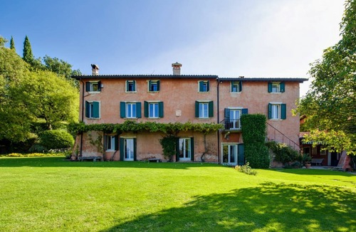 Bardolino Villa | Villa ∙ 6 bedrooms ∙ 12 guests