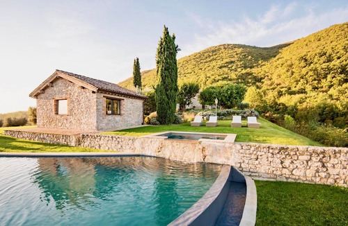 Umbertide Villa | VILLA AMABILE - Nine Bedroom Villa, Sleeps 18