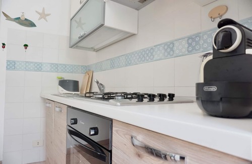 Vallecrosia Apartment | Villa Angelina Holiday Homes - Casa Limone 5 minuti a piedi dal mare