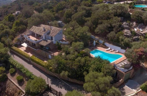 Porto Istana Villa | Villa Azzurra | Piscina e parcheggio privato