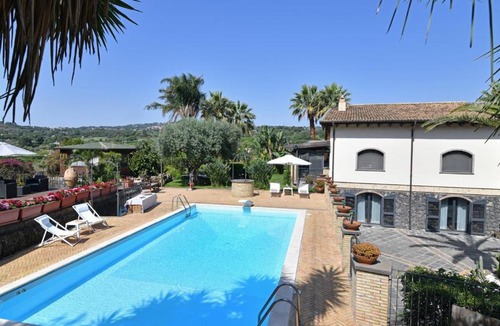 Acireale Villa | VILLA BIDDIZZA