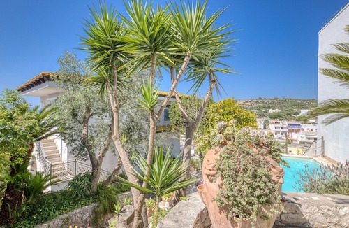 Castro Marina Apartment | Villa 'Blu La Patronale' with Sea View, Shared Pool and Wi-Fi