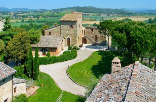 Castiglione della Valle Villa | Villa Borgo Monticelli-2 by Interhome