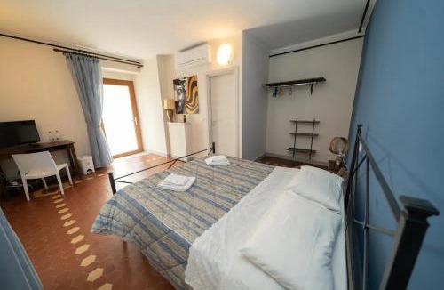 San Terenzo Monti House | Villa Borgo degli Artisti Exclusive