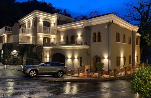 Zafferana Etnea Villa | Villa 'Carlotta' with Sea View, Wi-Fi and Air Conditioning