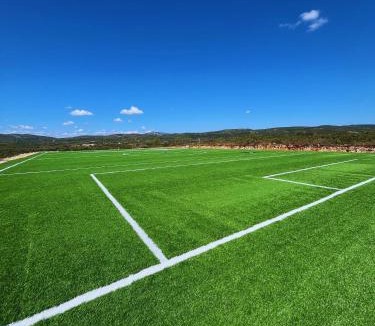 La Salzadella Villa | Villa con piscina, campo fútbol y pádel