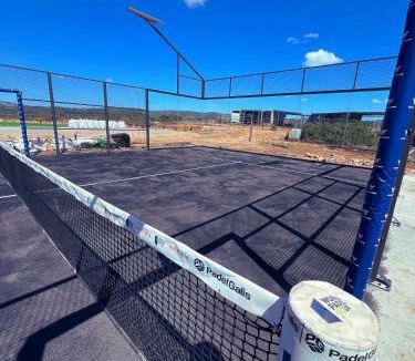 La Salzadella Villa | Villa con piscina, campo fútbol y pádel