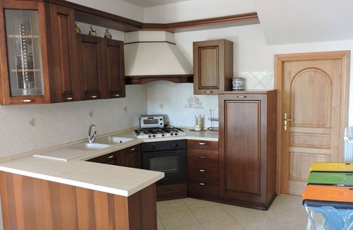 Pogerola Apartment | Villa Dell'Alta Costiera Entire Apartment- 110 S. M .; 1,100 S. F.