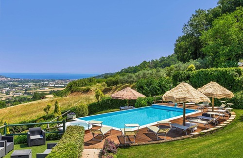 Campofilone Villa | Villa Eden with panoramic pool and wonderful sea view, just 7 km from the beaches of Pedaso