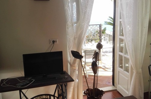 Santa Maria La Scala House | Villa Elena apartment 1