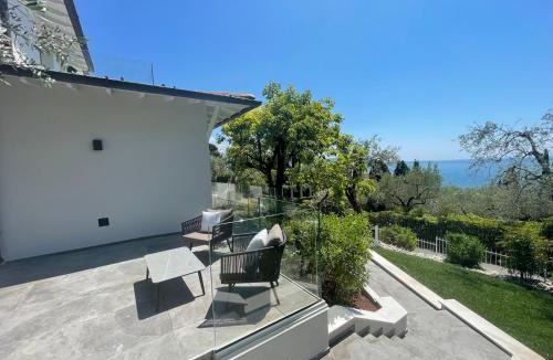 Gardone Riviera Apartment | Villa Elvira