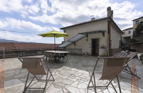 Villa Viani House | Villa Fontana Vecchia by Interhome