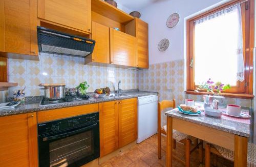 Castelveccana Villa | Villa Giorgia Private Pool - Happy Rentals