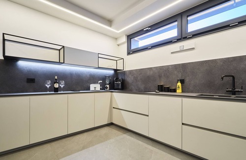 Monza Villa | Villa GIO’s ELITE: Design Villa with Pool and VIP Services near Monza Racetrack