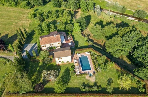 Aulla Villa | Villa Graziella - Six Bedroom Villa, Sleeps 12