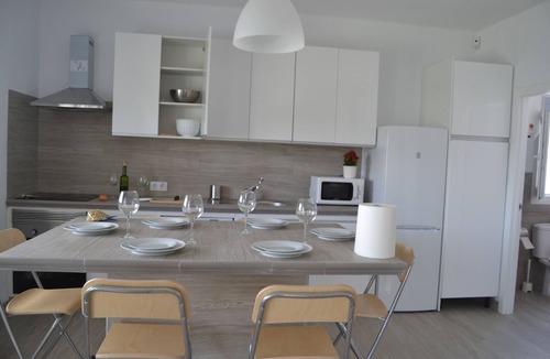 Los Canos de Meca Ski Chalet | Villa in Los Caños de Meca of 600m2 plot next to the field and the beach.