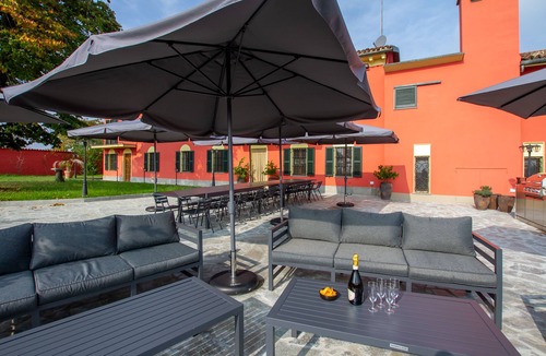 Fubine Villa | Villa in Piedmont with private pool in the middle of the Tenuta CostaRossa winery