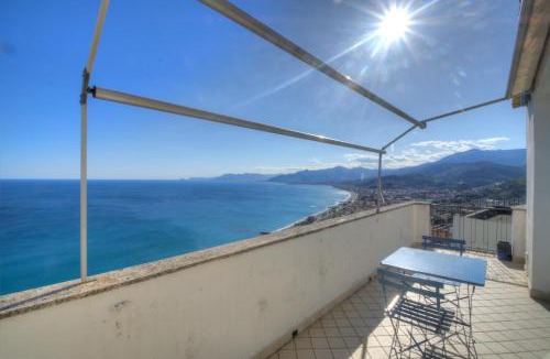 Borgio Verezzi Apartment | Villa Ischia Attico sul mare a Verezzi
