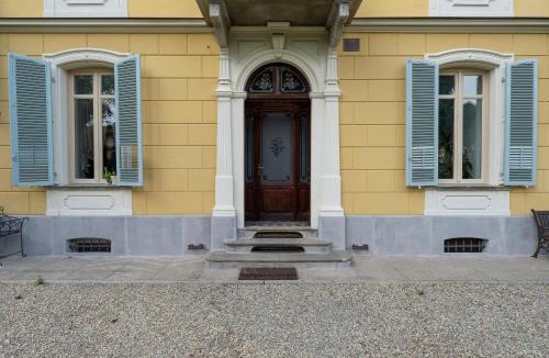Pinerolo Apartment | Villa Le Camelie - Charme & Relax