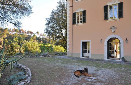 Ortonovo House | VILLA LINDA 12P Charming villa with pool, WiFi, BBQ, close beaches and 5 Terre