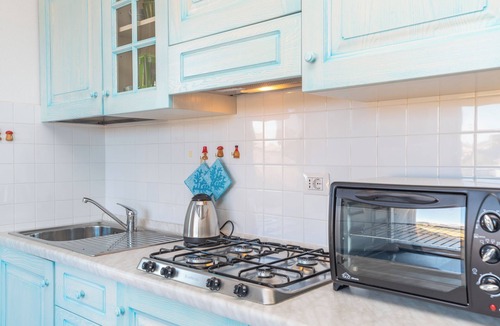 Pittulongu Apartment | Villa Lucia - Aliterno V6 with Terrace; Parking Available