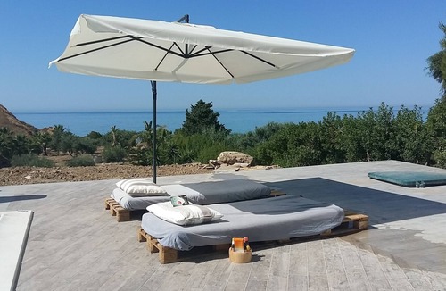 Sciacca Villa | VILLA MALOUGA WITH SWIMMING POOL 100M FROM THE BEACH