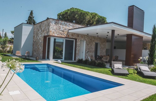 Pacengo Villa | Villa 'My Lagozise' with private pool, wifi and air conditioning
