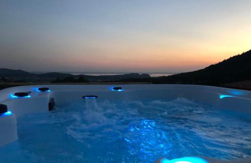 Caprino Veronese Apartment | Villa Nina - Apartments & Relax