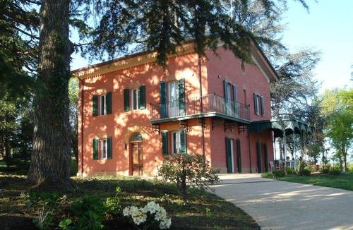 Castel San Pietro Terme Apartment | Villa Resta - Depandance