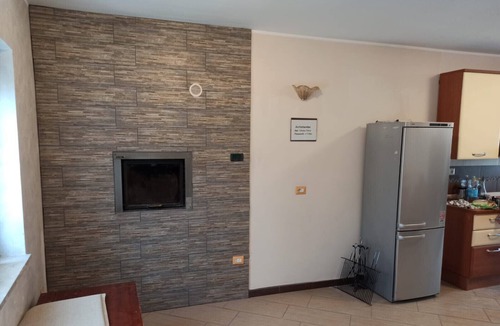 Ruviano Villa | Villa 'Relax' with Mountain View, Wi-Fi and Air Conditioning