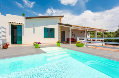 Donnalucata Villa | Villa Renzo - Four Bedroom Villa, Sleeps 8