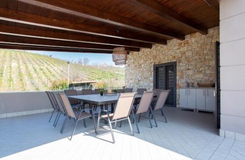 Caiazzo Villa | Villa Santoro al Paradiso Verde, Villa intera con Piscina
