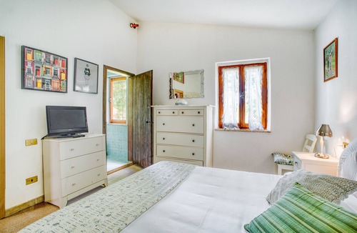 Monteluiano Villa | Villa "Splendida Dimora del 1600" with Private Pool & Wi-Fi