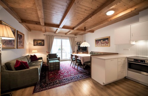 Ortisei Apartment | "Villa Stella Appartamento Stella Dream" near the ski lifts with mountain view