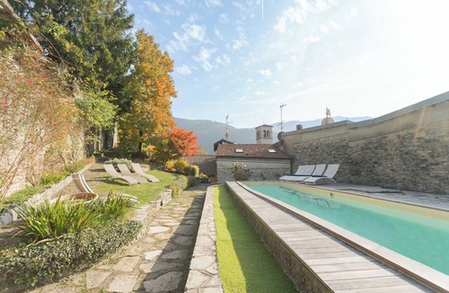 Faggeto Lario Villa | Villa Torre di Palanzo with Magnificent View