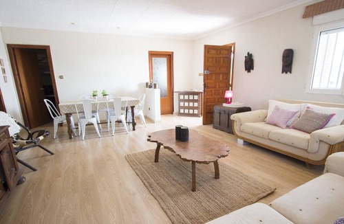 Tortosa Villa | Villa Tortosa, only 20km to Costa Dorada beaches!