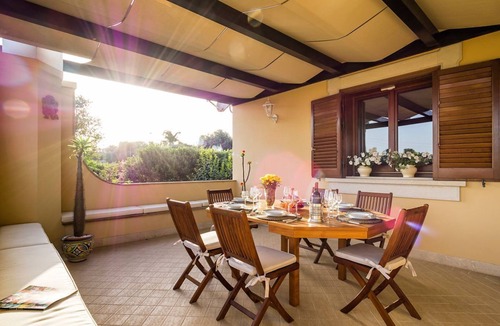 Syracuse Villa | Villa Tremmilia - Four Bedroom Villa, Sleeps 8
