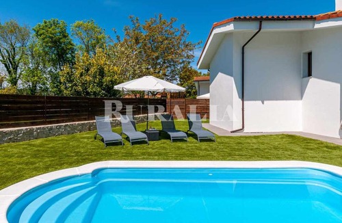 La Portilla Ski Chalet | Villa Valdés-Un lugar idílico,cerca de la costa