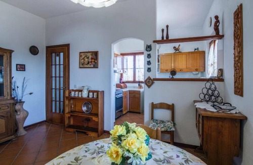 Fauglia House | Villa with 2 spacious apartments for 2 x 7 people and swimming pool near Pisa and the sea