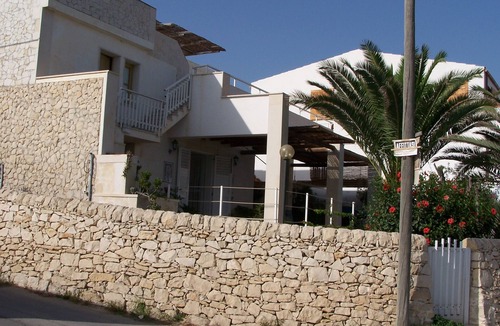 Scoglitti Villa | Villa with garden and swimmingpool at mt. 10 from the sea