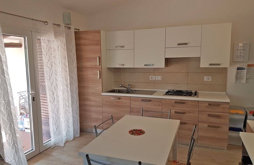 San Teodoro City Centre House | Villa with parking and veranda, 900 m from the beach - San Teodoro