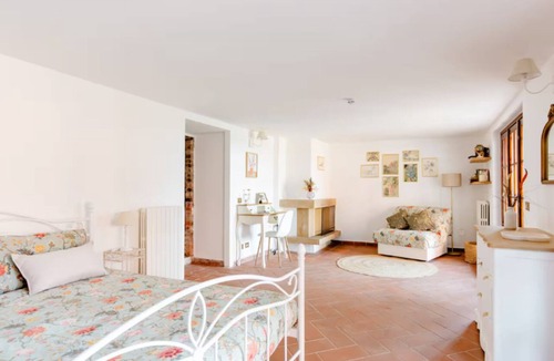 Montecalvo Versiggia House | Villa with Private Pool and Breathtaking View – Ideal for Families & Friends