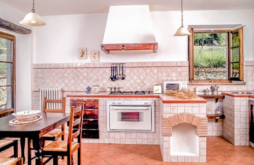 Radicofani Villa | Villa with private pool, hot tub, air conditioning, Wi-fi in Val d'Orcia.