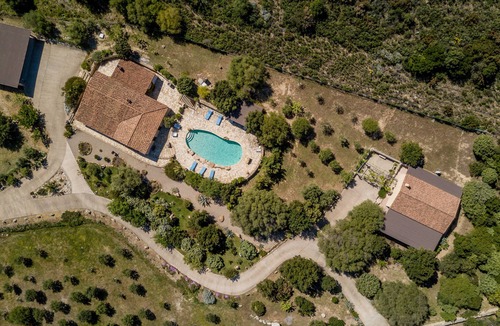 Olbia Villa | Ville delle Fonti a San Pantaleo 2 km from the sea, private pool, large garden