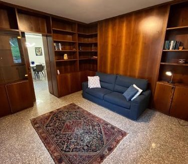 Proserpio House | Villetta dei pini