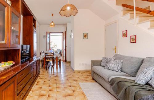 Scaro-Reggio-Scornavacca-Vardano Apartment | Villetta see view, terrace, garden
