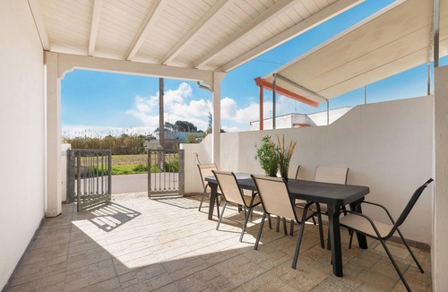 Roca Vecchia Apartment | Villino Crisalì by BarbarHouse