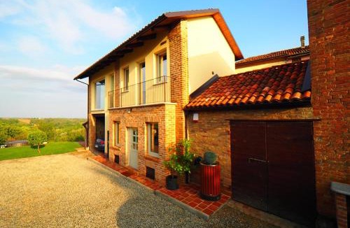 Castagnole Monferrato House | Vita Bella