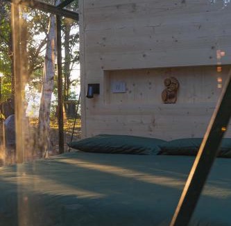 Peveragno Other | Vivi la Magia di Bisdalù - Dormi nella Stanza nel Bosco, Ammira le Stelle e Rilassati con l'Area Benessere e Colazione
