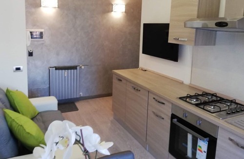 Novegro Apartment | Walk to Linate airport with soundproofed room - close to H San Raffaele